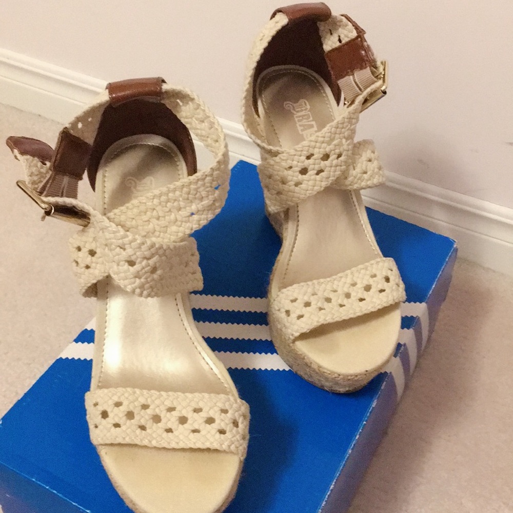 Wedge Sandals - Picture 2 of 5